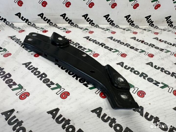 Кронштейн фары правый Volkswagen Polo 5 хетчбек