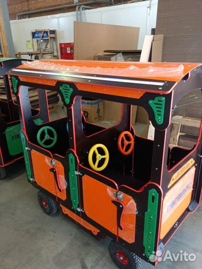 Аттракцион паровозик для набережной парка и трц