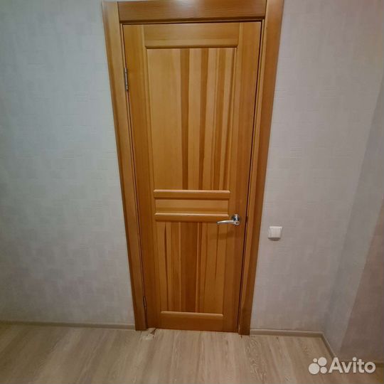 Двери из массива бу