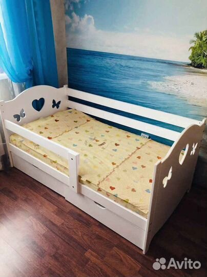 Кроватка высокий борт сингл для малыша из натураль