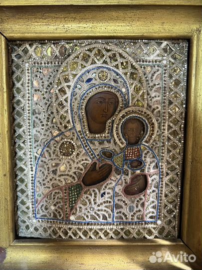 Икона Богородица Одигитрия в шитом окладе 19 век