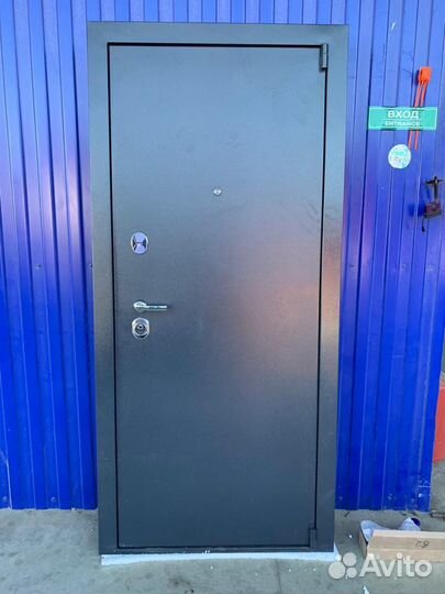 Дверь входная