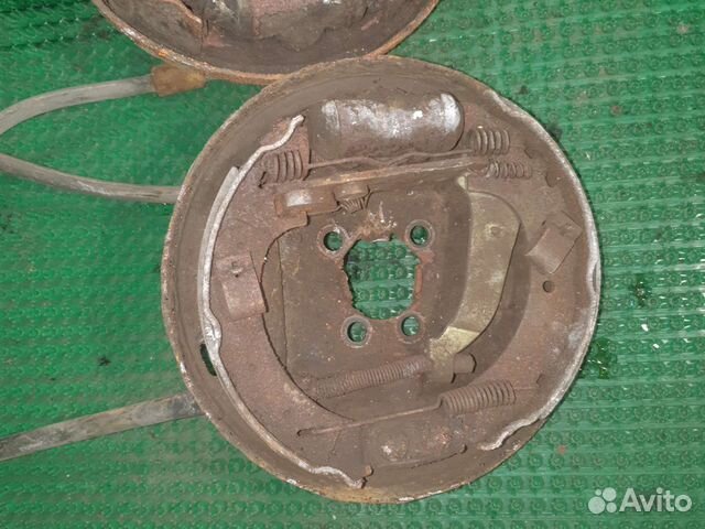 Щит тормозной задний Додж Стратус 2,4 96-00г