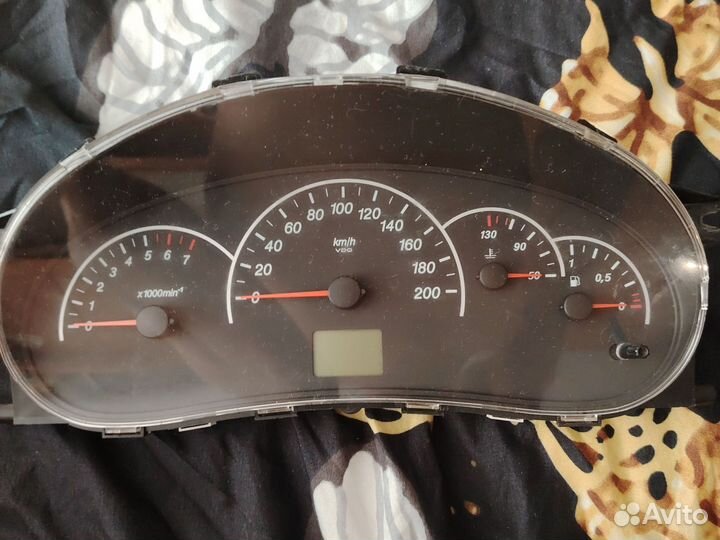 Щиток приборов priora