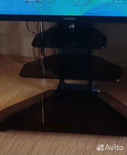 Полочка под телевизор