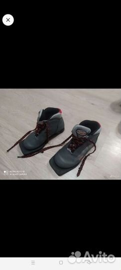 Детские Лыжные ботинки и лыжи