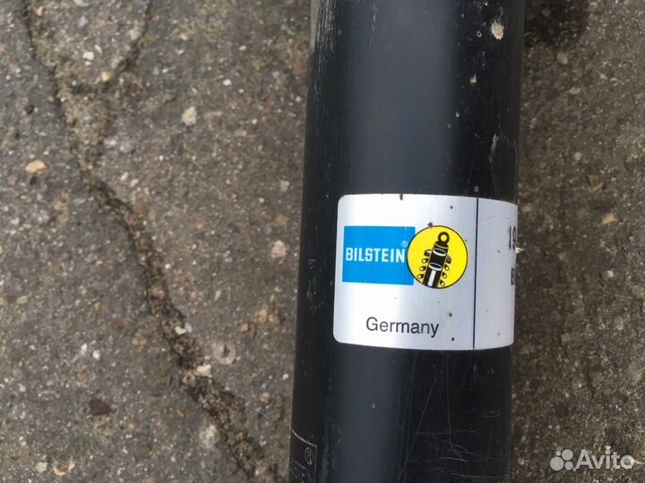 Передний амортизатор Volkswagen Passat b5