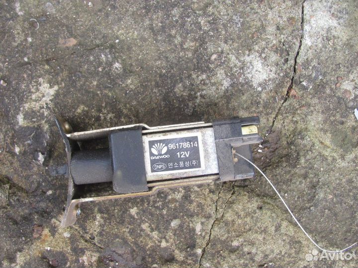 Активатор замка крышки бензобака Nexia дэу нексия