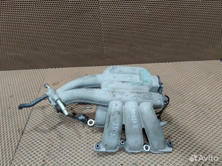 Впускной коллектор Jaguar Xf CC9 AJ30 2011