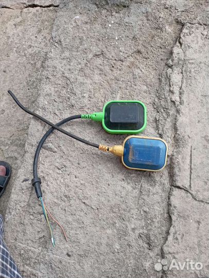 Поплавок для насоса