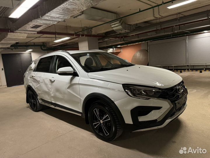 LADA Vesta 1.6 МТ, 2023, битый, 16 627 км