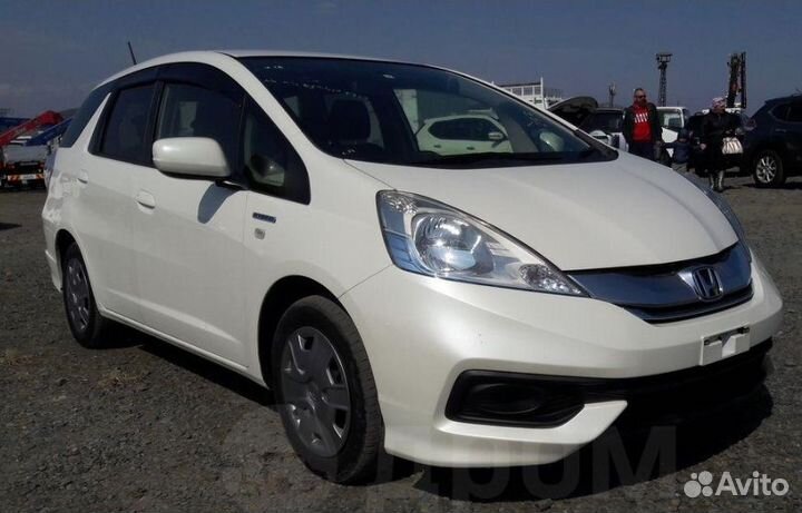 Honda Fit Shuttle 1.3 CVT, 2014, 130 000 км