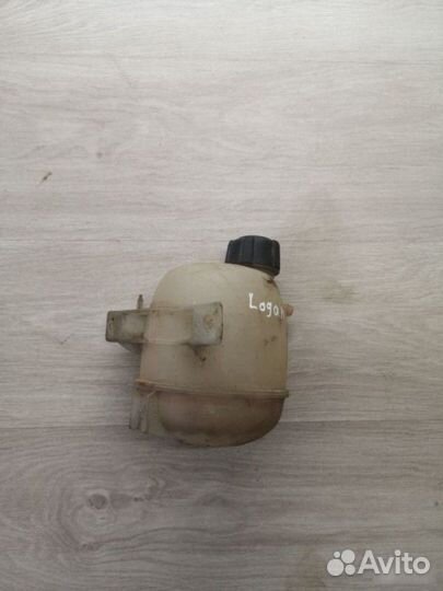 Бачок расширительный Renault Logan