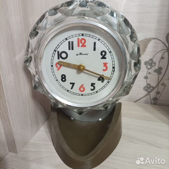 Часы маяк настольные