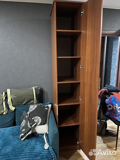 Отдам шкаф пенал