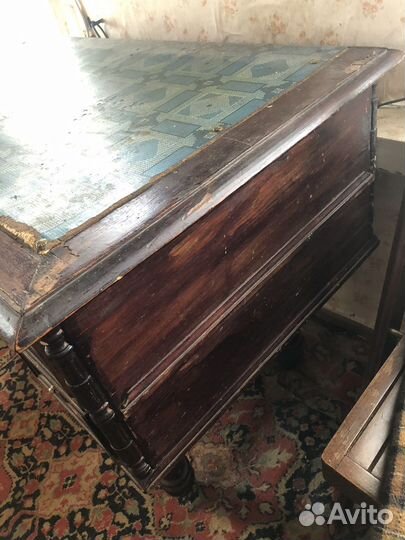 Стол письменный антикварный