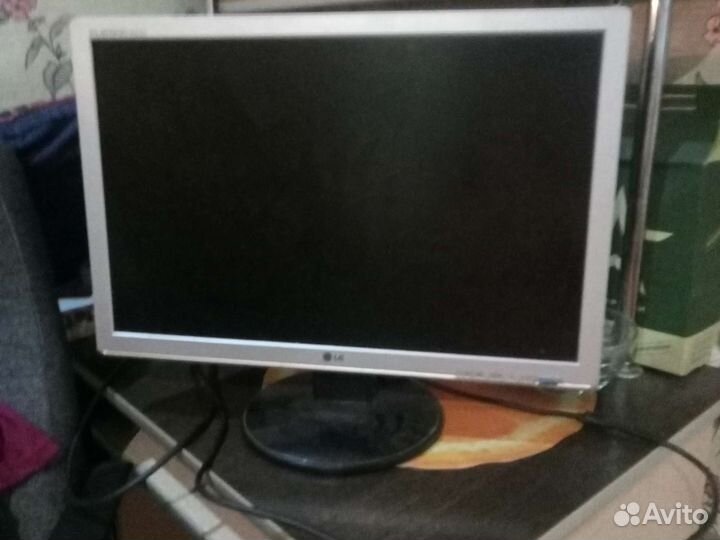 Монитор LG