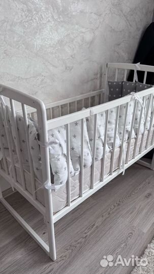 Детская кроватка