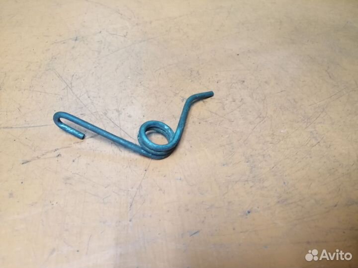 Пружинка педали заднего тормоза Восход