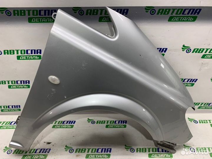 Крыло переднее правое Mercedes Benz Vito минивэн