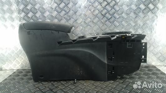 Подлокотник центральный renault kadjar 1 (5GS01IX01)