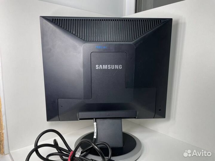 Монитор Samsung 740N