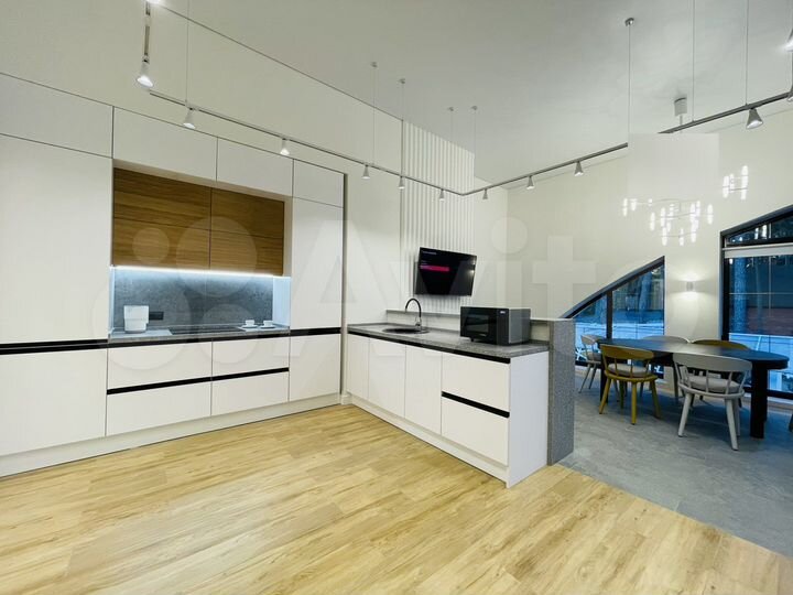 2-к. квартира, 68 м², 2/3 эт.