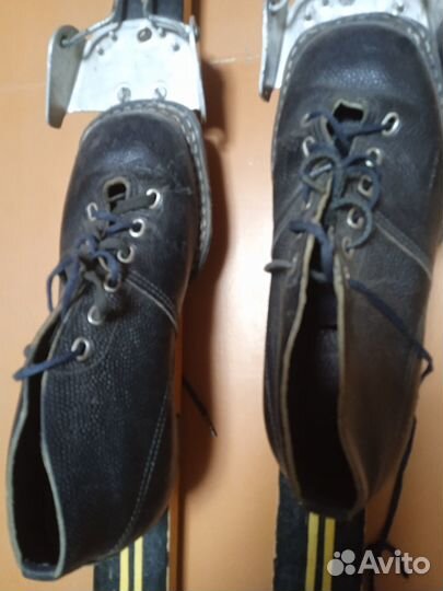 Лыжи с ботинками 36-37