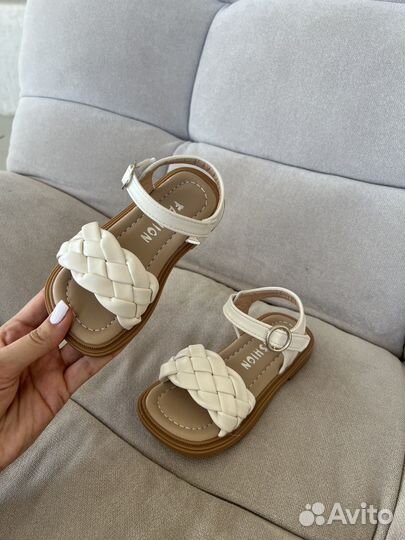 Босоножки для девочки
