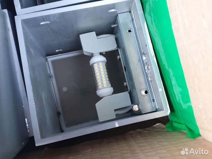 Настенный светильник