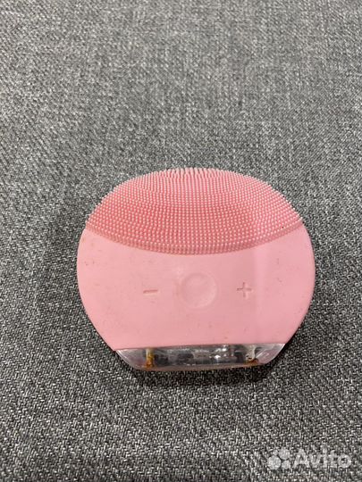 Массажер лица (щеточка для лица)