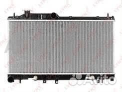 Радиатор охлаждения двигателя Nissan Tiida I (04