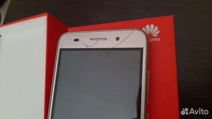 Телефон Huawei Y3 2017