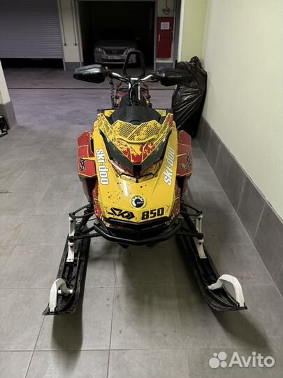 Снегоход BRP Summit X 850 E-TEC 154