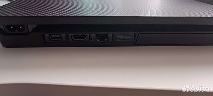 Игровая приставка ps4