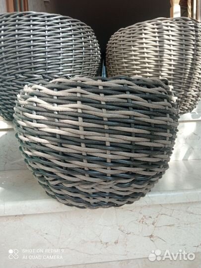Кашпо для цветов из ротанга