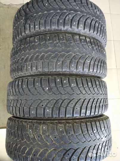 Bridgestone Blizzak Spike-01 195/65 R15