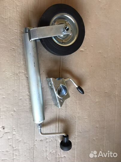 Опорный колесо наприцеп