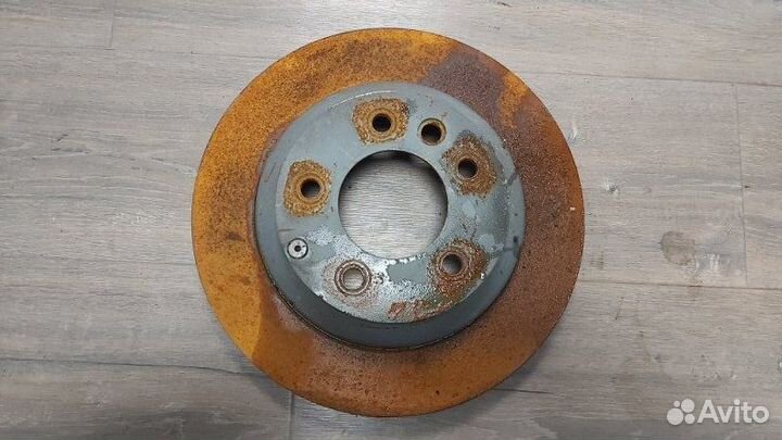 Тормозной диск задний Volkswagen Touareg 1 4.2