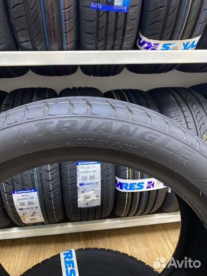 Triangle EffeXSport TH202 225/45 R19 96Y