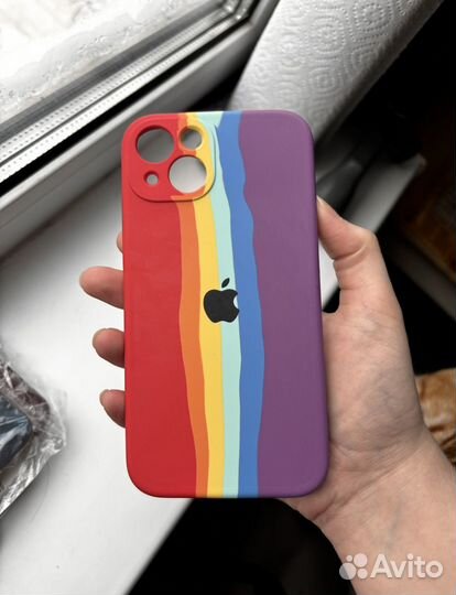 Чехол на iPhone 13