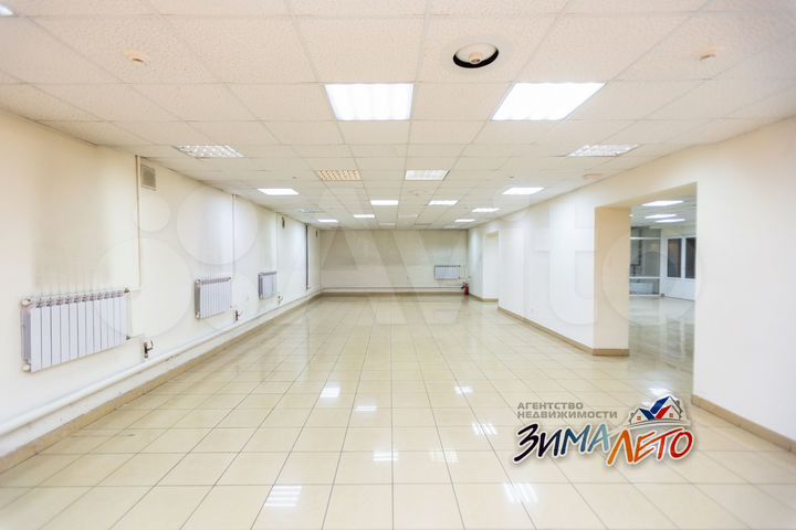 Торговая площадь, цоколь, 90 м²