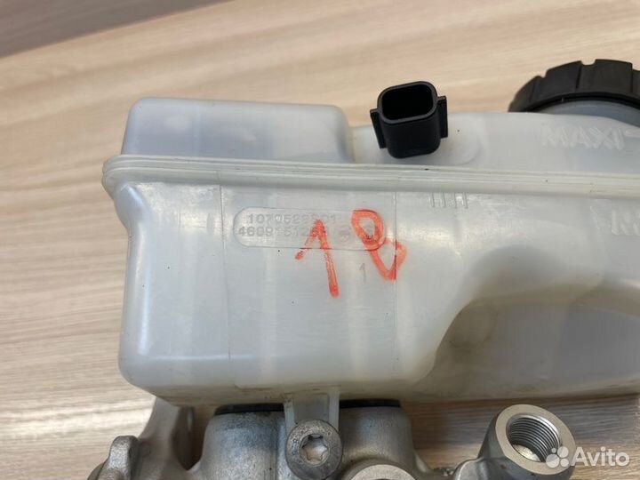 Главный тормозной цилиндр Renault Logan