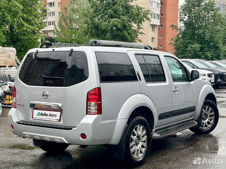 Nissan Pathfinder 2.5 AT, 2011, 205 000 км