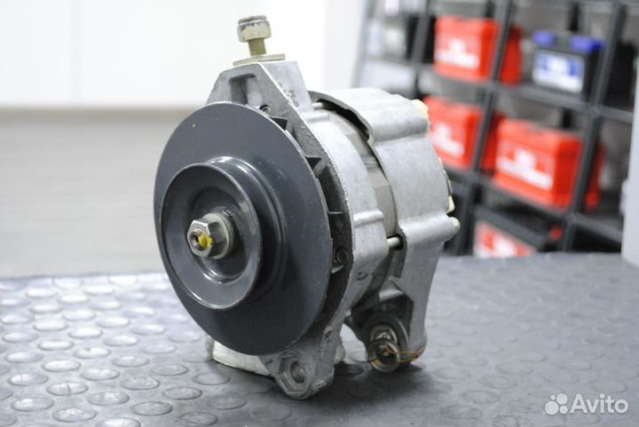 Генератор Ваз-2105, Ваз-2107 до 1994 г.в. б/у