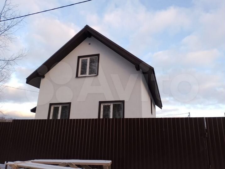 Дом 90 м² на участке 5 сот.