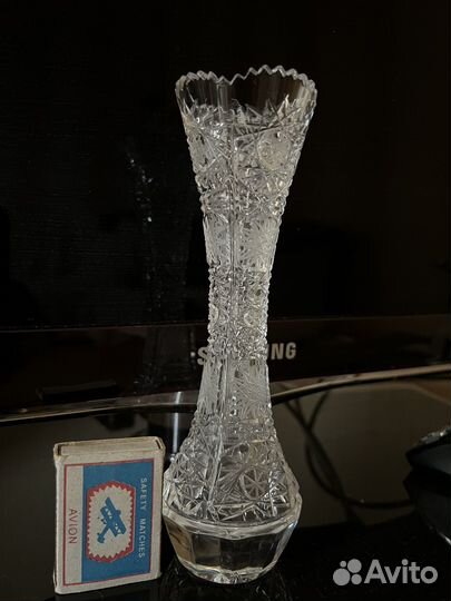 Хрустальная ваза