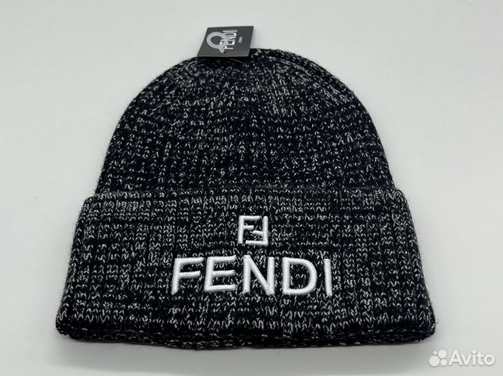 Шапка fendi