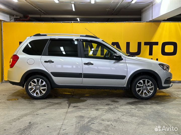 ВАЗ Granta Cross 1.6 МТ, 2023, 28 566 км