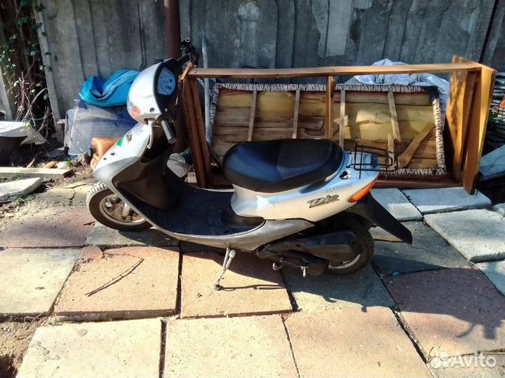 Скутер honda Dio 35
